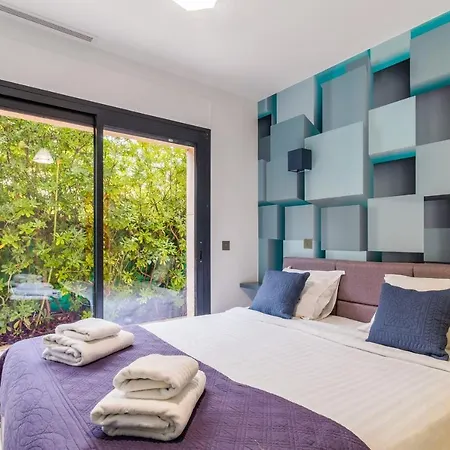 Jaliel - Luxury And Charm In Heart - Welkeys